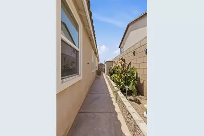 1184 Dadash, Beaumont, CA 92223 - Photo 63