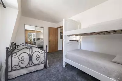 809 C, Big Bear City, CA 92314 - Photo 17