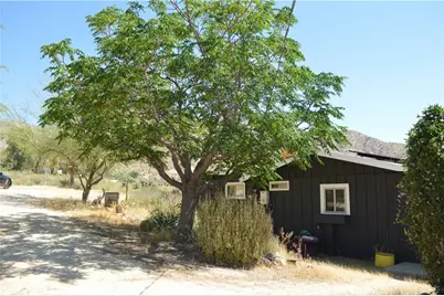 10225 Pinon, Morongo Valley, CA 92256 - Photo 7