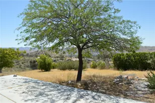 10225 Pinon, Morongo Valley, CA 92256 - Photo 11