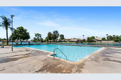 1598 Border Avenue #H, Corona, CA 92882 - Photo 25