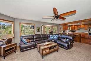 27392 Peninsula Dr, Lake Arrowhead, CA 92352 - Photo 17