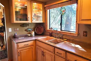 33429 Robin Dr, Green Valley Lake, CA 92341 - Photo 19