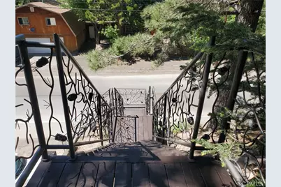 33429 Robin Drive, Green Valley Lake, CA 92341 - Photo 13
