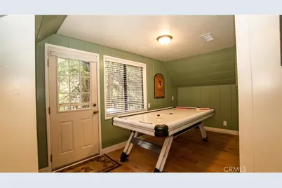27820 Rainbow Drive, Lake Arrowhead, CA 92352 - Photo 29