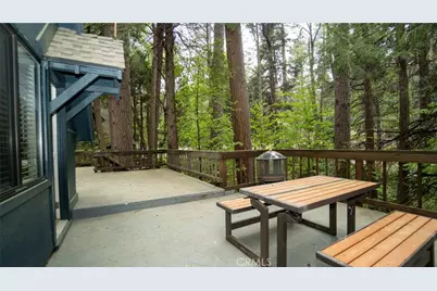 27820 Rainbow Drive, Lake Arrowhead, CA 92352 - Photo 31