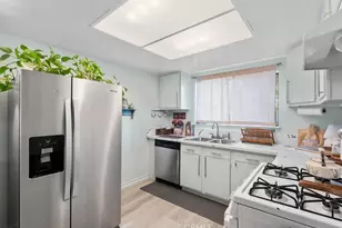 711 W 1st St, Santa Ana, CA 92701 - Photo 9