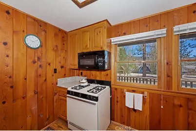 1012 E Country Club, Big Bear City, CA 92314 - Photo 41