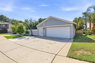 1585 Camelot, Corona, CA 92882 - Photo 3