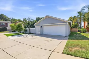 1585 Camelot, Corona, CA 92882 - Photo 3