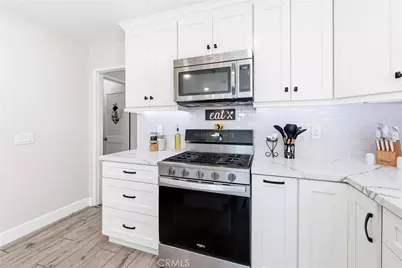 1585 Camelot, Corona, CA 92882 - Photo 15