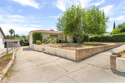 25107 Prospect, Loma Linda, CA 92354 - Photo 9