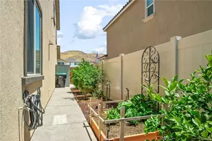 23809 Solaris Ct, Corona, CA 92883 - Photo 35