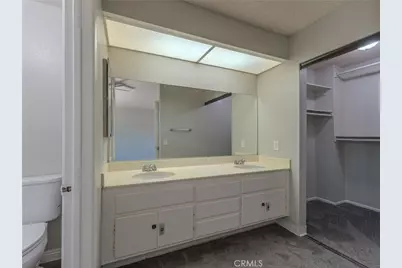513 E Pioneer Avenue, Redlands, CA 92374 - Photo 17