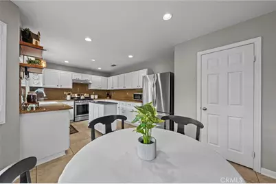 11389 Magnolia Street, Corona, CA 92883 - Photo 13