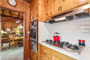 404 Hillside, Lake Arrowhead, CA 92352 - Photo 11