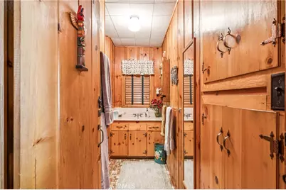 404 Hillside, Lake Arrowhead, CA 92352 - Photo 9