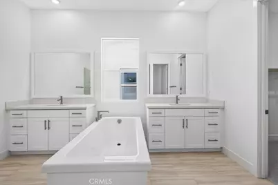 205 Briar Moon, Irvine, CA 92618 - Photo 19