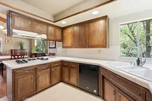 320 Delle, Crestline, CA 92325 - Photo 17