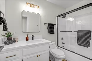 2869 W Esperanza, Rialto, CA 92377 - Photo 19