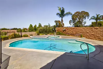 13596 Mesa Crest Drive, Yucaipa, CA 92399 - Photo 33