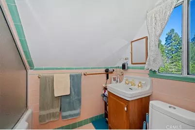 23940 Cresta Drive, Crestline, CA 92325 - Photo 25