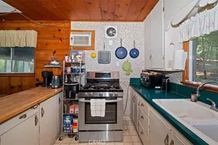 23940 Cresta Dr, Crestline, CA 92325 - Photo 13