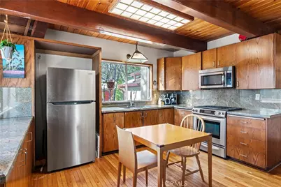 26509 Lake Forest Drive, Twin Peaks, CA 92391 - Photo 9