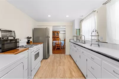 25107 Prospect, Loma Linda, CA 92354 - Photo 29