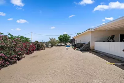 11362 Sonora, Phelan, CA 92371 - Photo 31