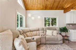 601 Sunderland Ct, Lake Arrowhead, CA 92352 - Photo 7