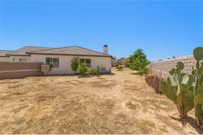 13900 Nelliebell, Victorville, CA 92392 - Photo 47