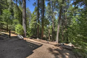 24256 Altdorf, Crestline, CA 92325 - Photo 9