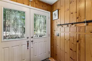 582 Grass Valley Ct, Lake Arrowhead, CA 92352 - Photo 5