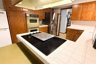 42055 Harmony Dr, Hemet, CA 92544 - Photo 19