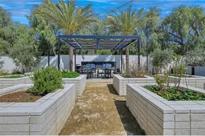 2556 Little Rock, Simi Valley, CA 93065 - Photo 33