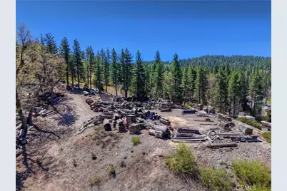 32765 Hilltop Boulevard, Running Springs, CA 92382 - Photo 13