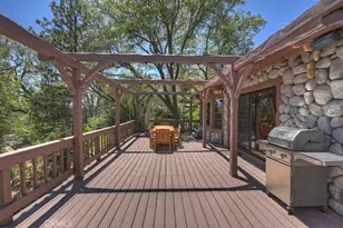 27487 Matterhorn, Lake Arrowhead, CA 92352 - Photo 9