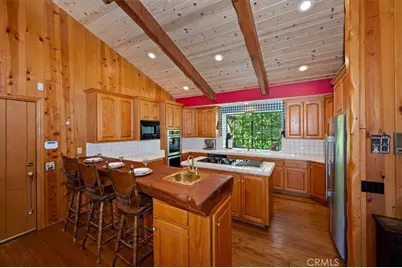 27487 Matterhorn, Lake Arrowhead, CA 92352 - Photo 13