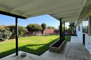 608 Falcon Ln, Redlands, CA 92374 - Photo 7