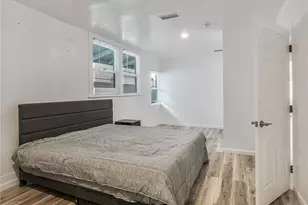 143 N Hobart Blvd, Los Angeles, CA 90004 - Photo 19
