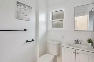 143 N Hobart Blvd, Los Angeles, CA 90004 - Photo 33