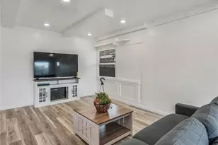 143 N Hobart Blvd, Los Angeles, CA 90004 - Photo 9
