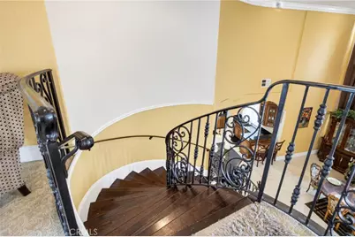 9229 Stoakes, Downey, CA 90240 - Photo 27