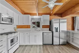 31041 Wild Oak, Running Springs, CA 92382 - Photo 9