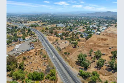 27520 State Highway 74, Perris, CA 92570 - Photo 11