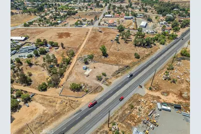 27520 State Highway 74, Perris, CA 92570 - Photo 5