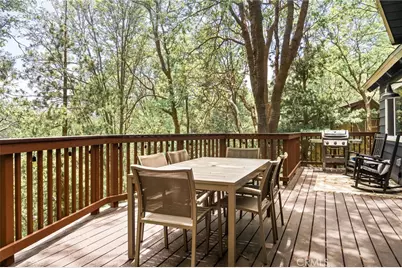 27363 Elmwood Drive, Lake Arrowhead, CA 92352 - Photo 17