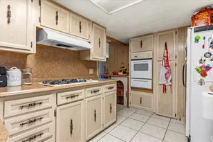 13919 Riviera, Victorville, CA 92395 - Photo 17