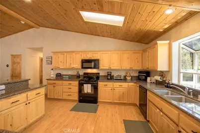 166 N Teakwood Drive, Big Bear Lake, CA 92315 - Photo 15